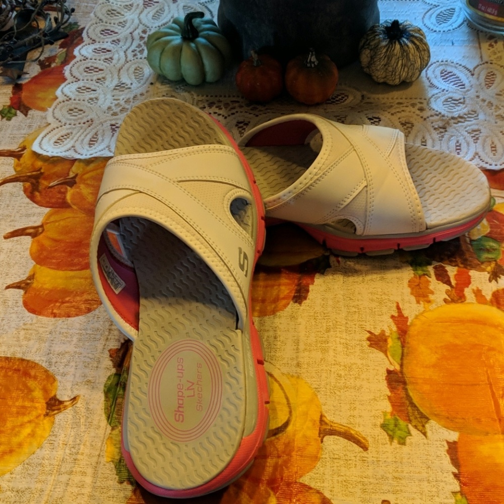 Skechers sandals